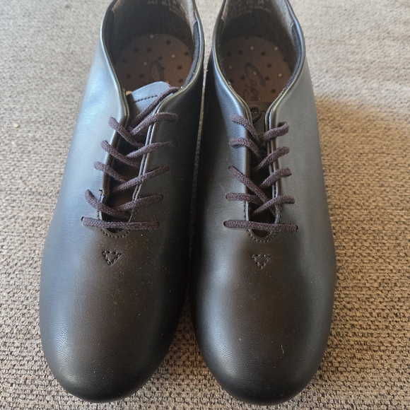 Capezio Fluid Tap Shoes Size 8 1/2 - Picture 1 of 8